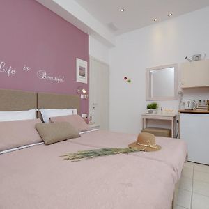 Panormos Hotel And Studios